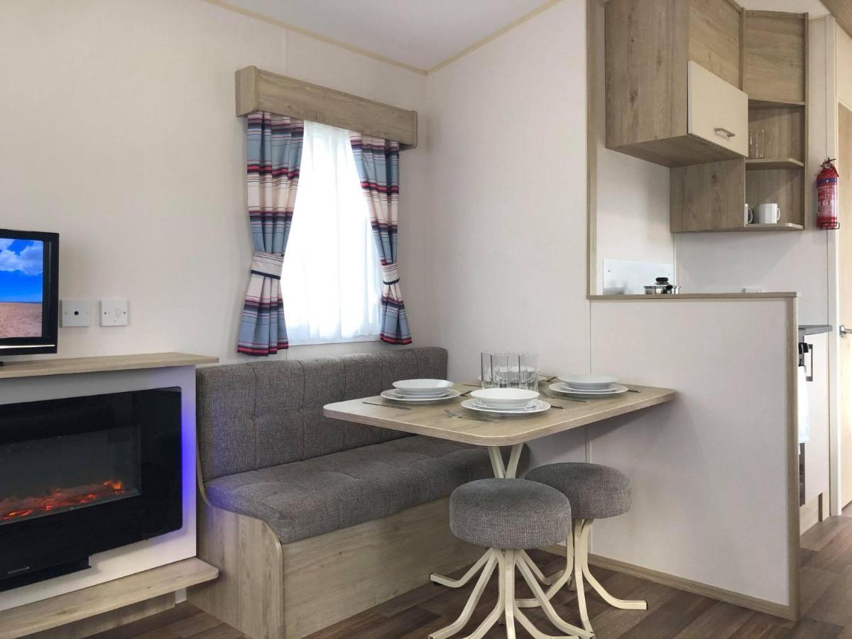 Ash Standard Holiday Home Чапел-Сент-Леонардс Екстер'єр фото